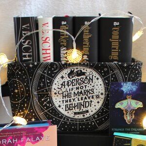 addie la rue canvas basket fairyloot